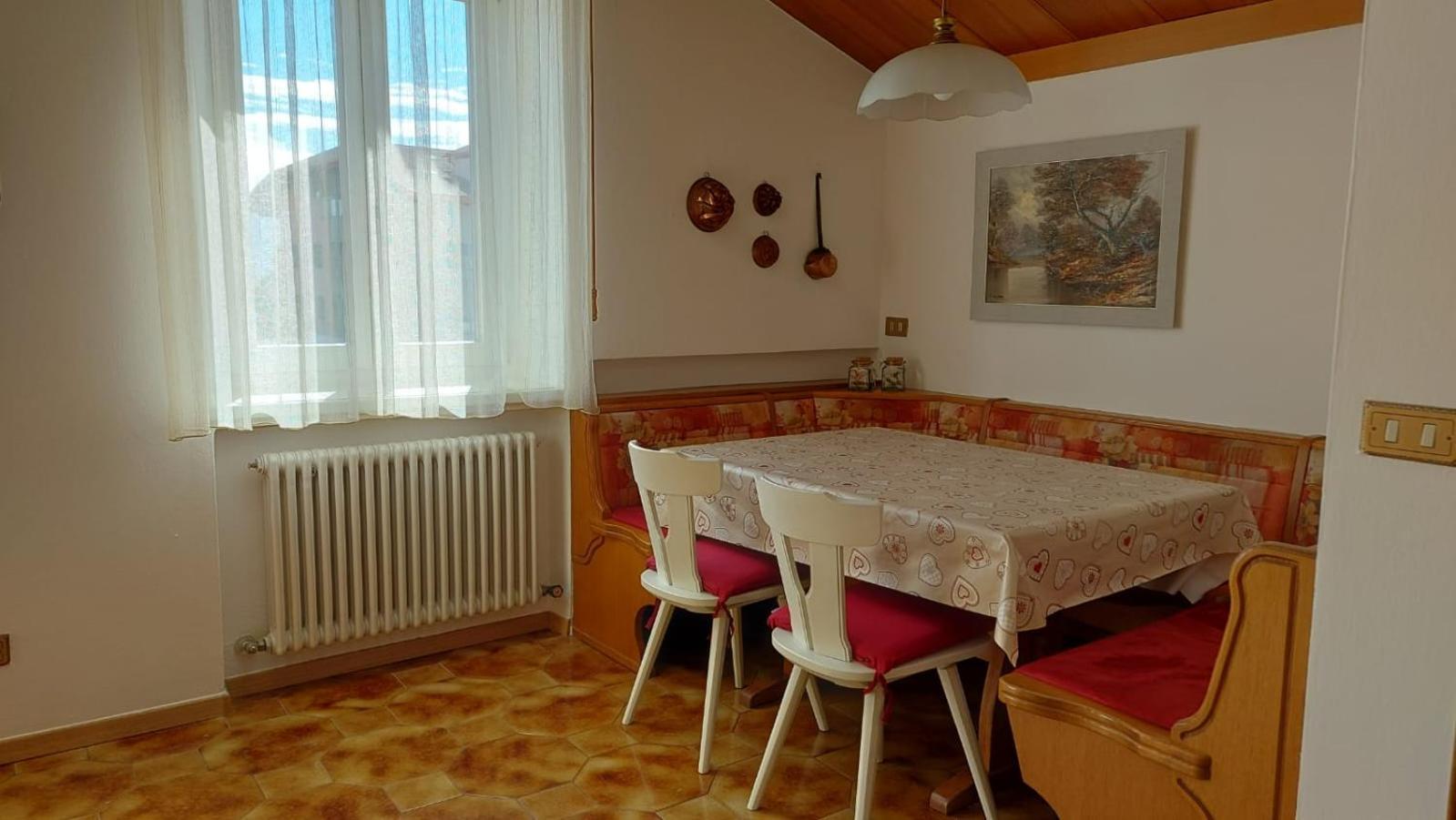Casa Vacanze Paola Romeno 外观 照片
